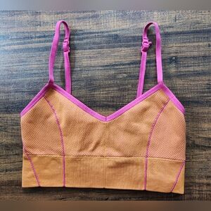 Offline Ribbed Seamless Sports Bra - Size Medium